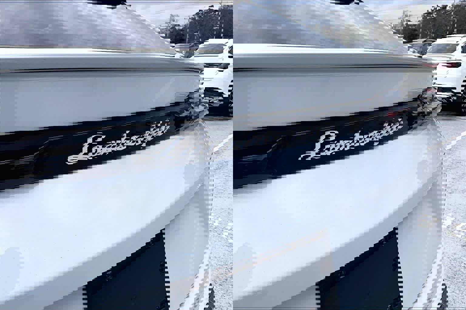 Used 2022 Lamborghini Urus image 30