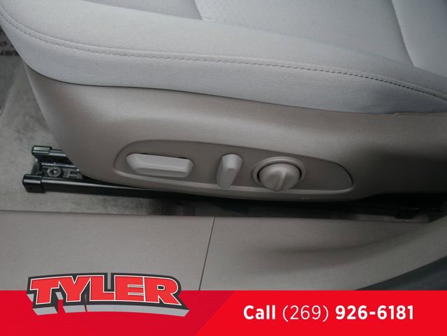 Used 2025 Chevrolet Malibu LT image 23