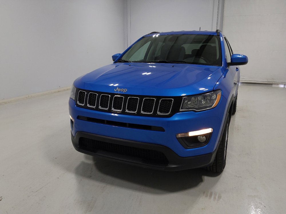 Used 2019 Jeep Compass Latitude w/ Cold Weather Group AWD/4WD image 15
