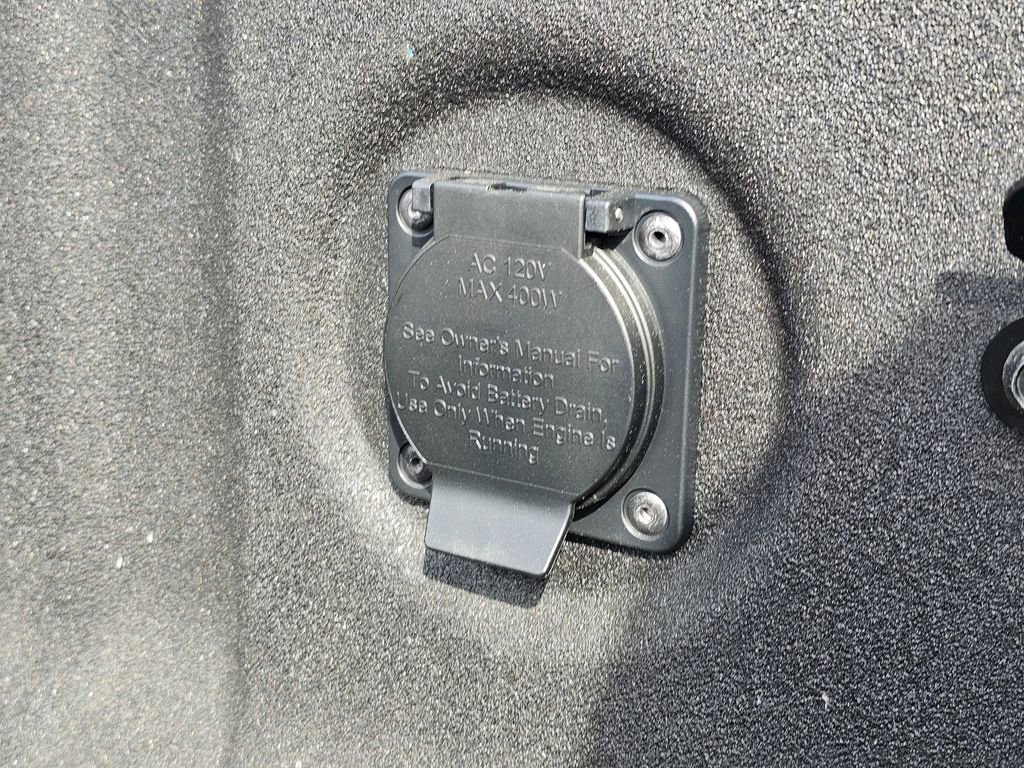 Certified 2024 Nissan Frontier SV w/ Hardbody Edition AWD/4WD image 23