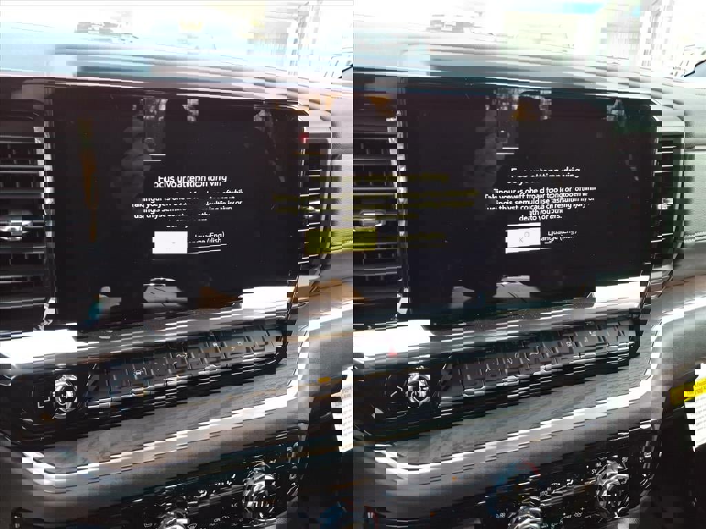 New 2026 GMC Sierra 1500 SLT w/ SLT Premium Package image 19