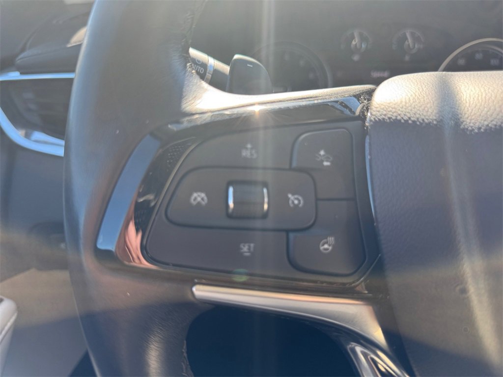 Used 2022 Buick Enclave Essence image 21