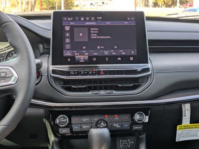 New 2026 Jeep Compass Latitude w/ Sun and Sound Group image 16