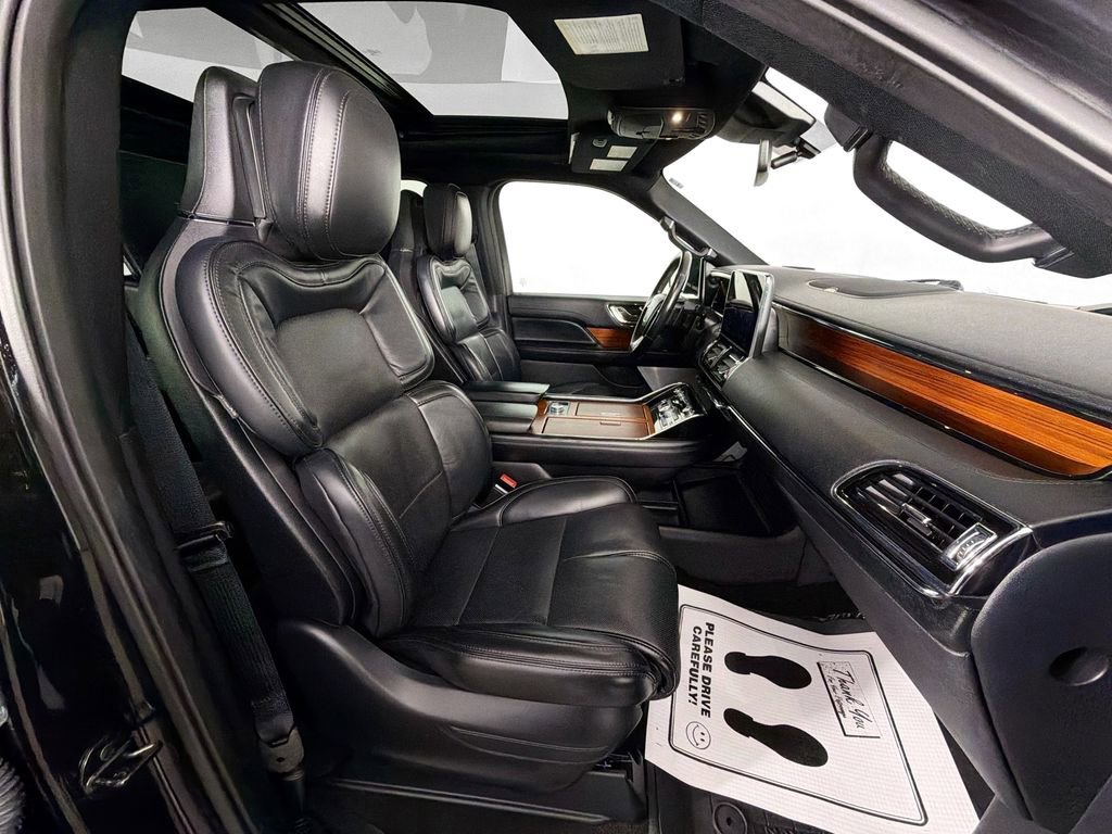Used 2019 Lincoln Navigator Reserve AWD/4WD image 29