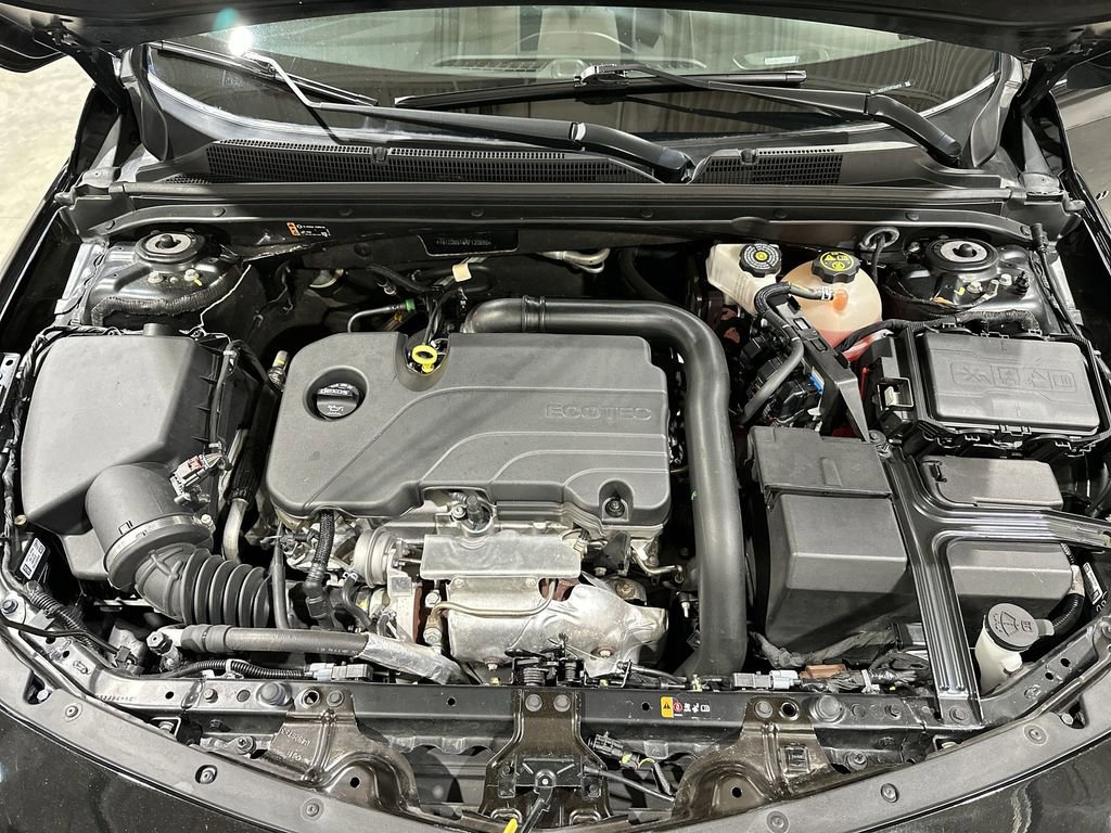Used 2024 Chevrolet Malibu LT image 17