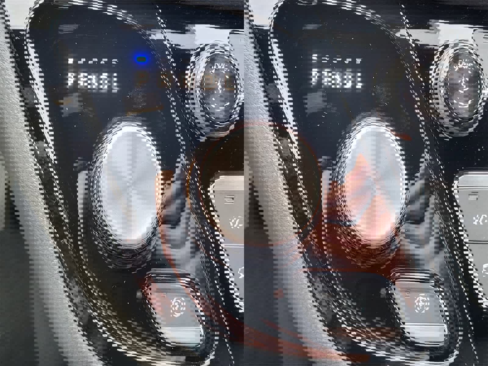 New 2026 Chrysler Pacifica Select image 13