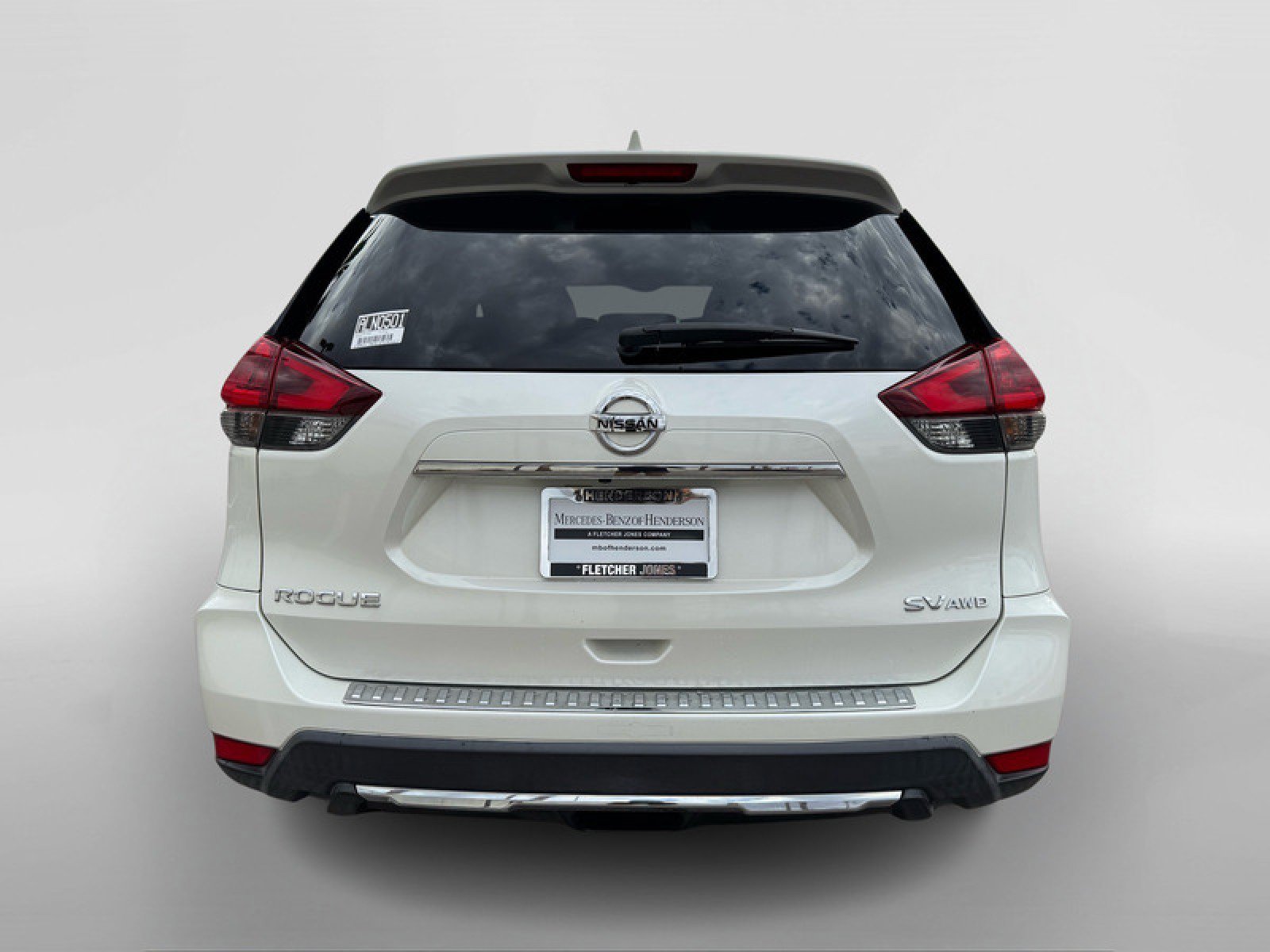 Used 2018 Nissan Rogue SV image 4