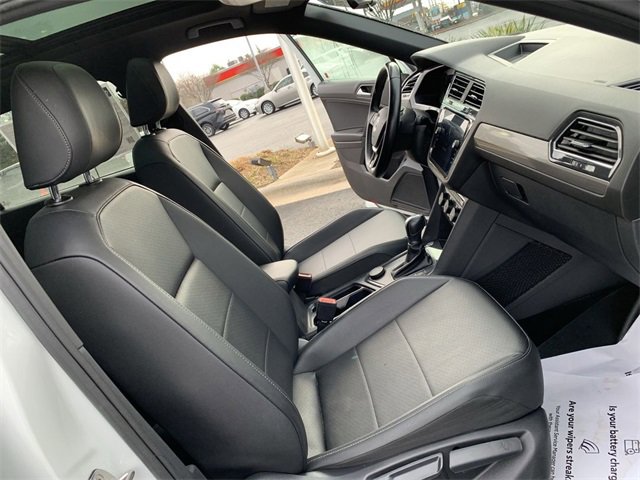 Used 2019 Volkswagen Tiguan SEL R-Line image 14