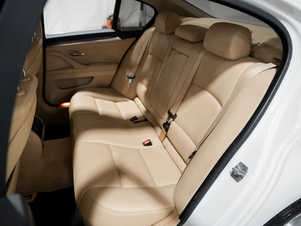 Used 2015 BMW 528i xDrive Sedan image 28