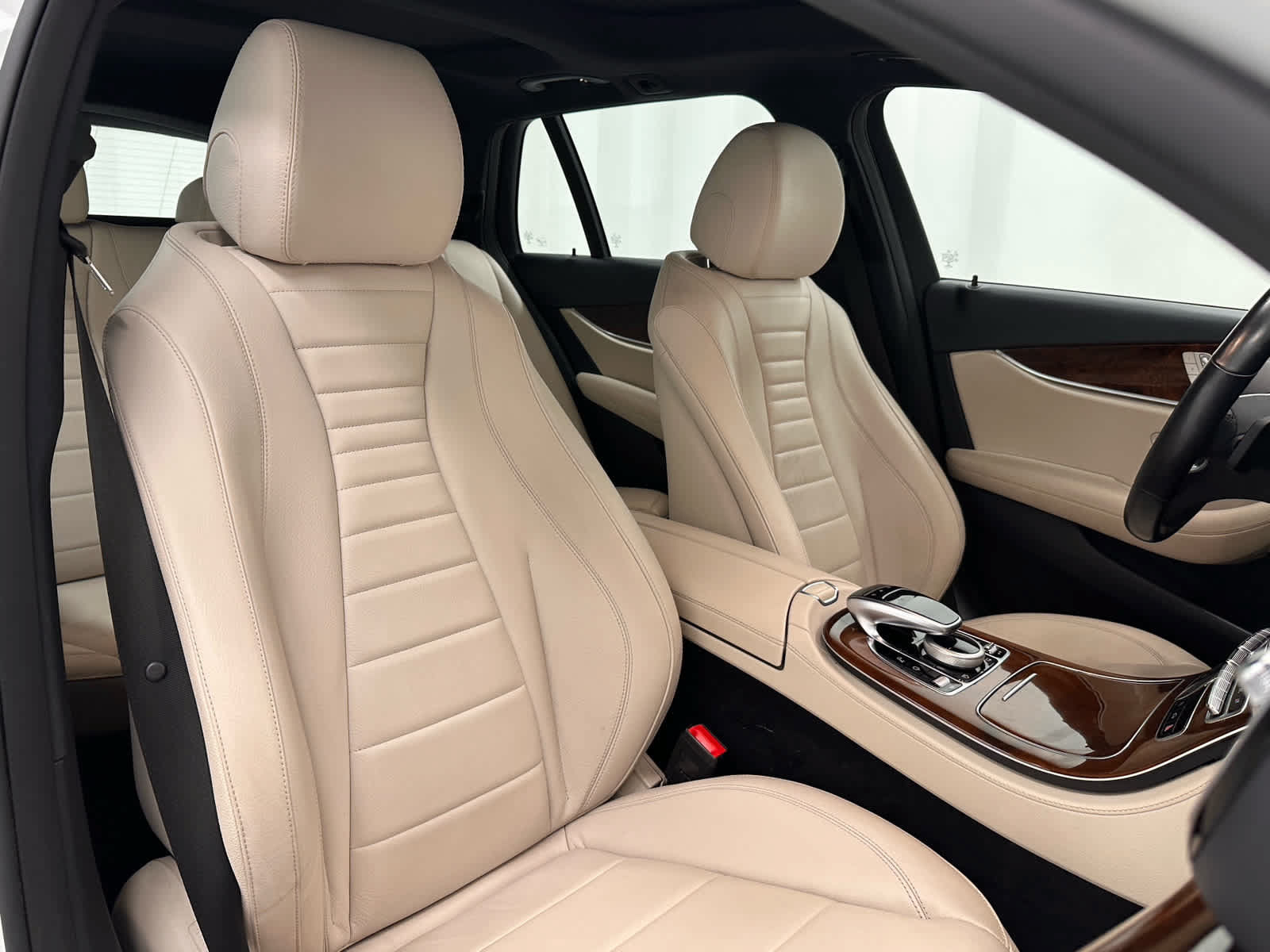 Used 2019 Mercedes-Benz E 450 4MATIC Wagon image 18