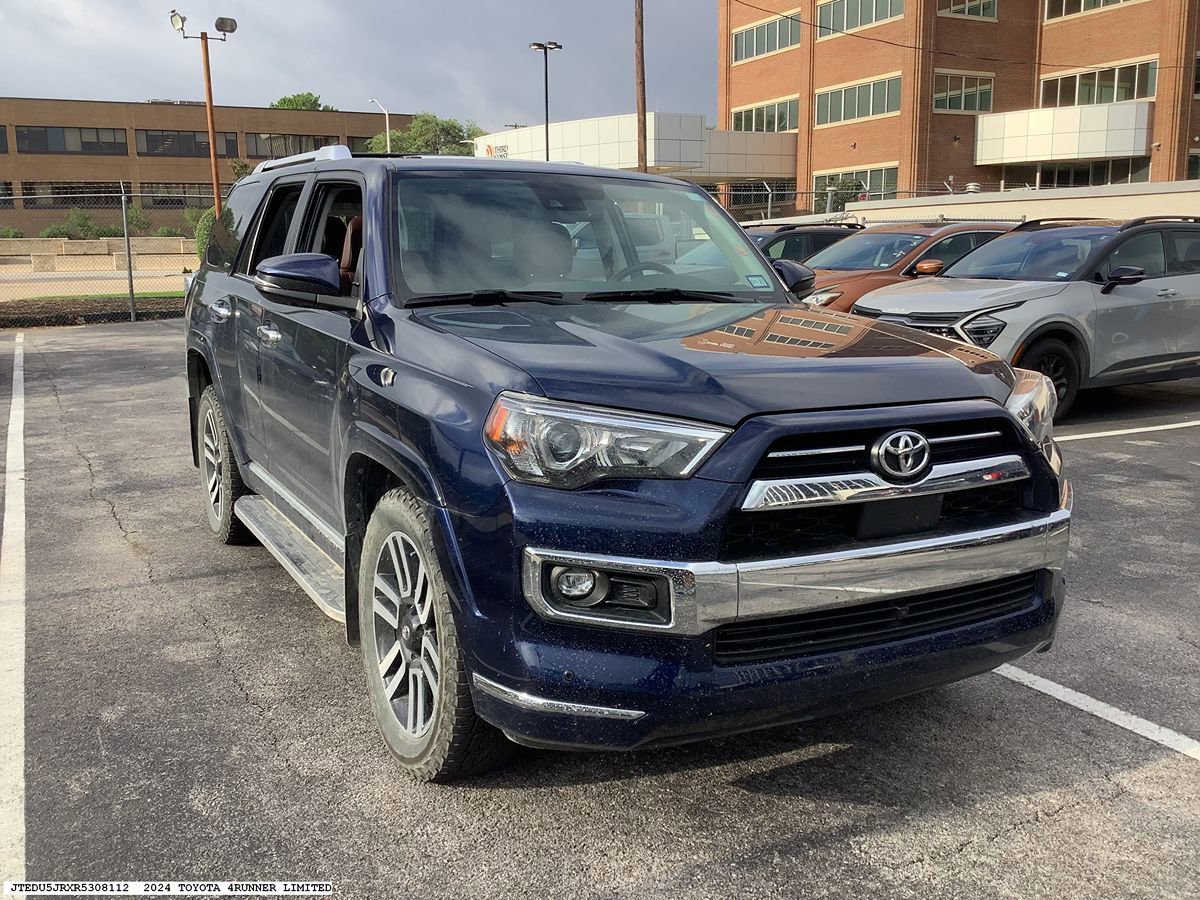 Used 2024 Toyota 4Runner Limited RWD image 6