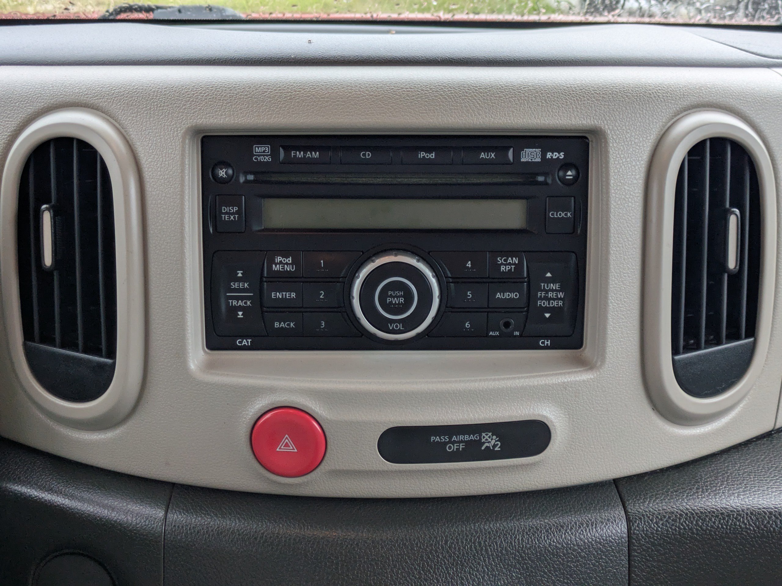 Used 2010 Nissan Cube 1.8 SL w/ Interior Designer Pkg FWD image 17
