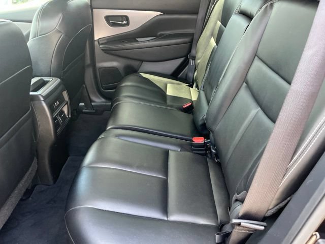 Used 2020 Nissan Murano SV w/ Premium Package AWD/4WD image 12