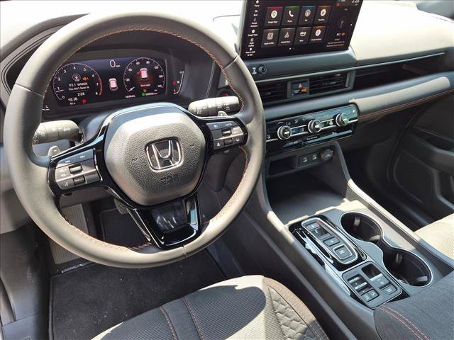 New 2026 Honda Pilot Sport image 3