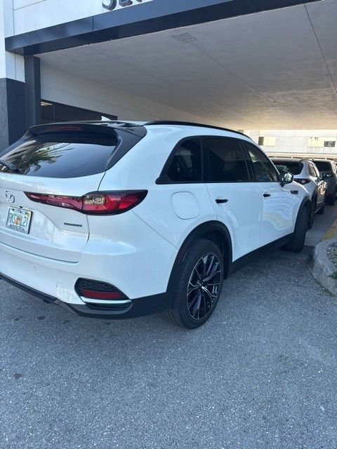 Used 2025 MAZDA CX-70 Plug-In Hybrid w/ Premium Pkg image 2