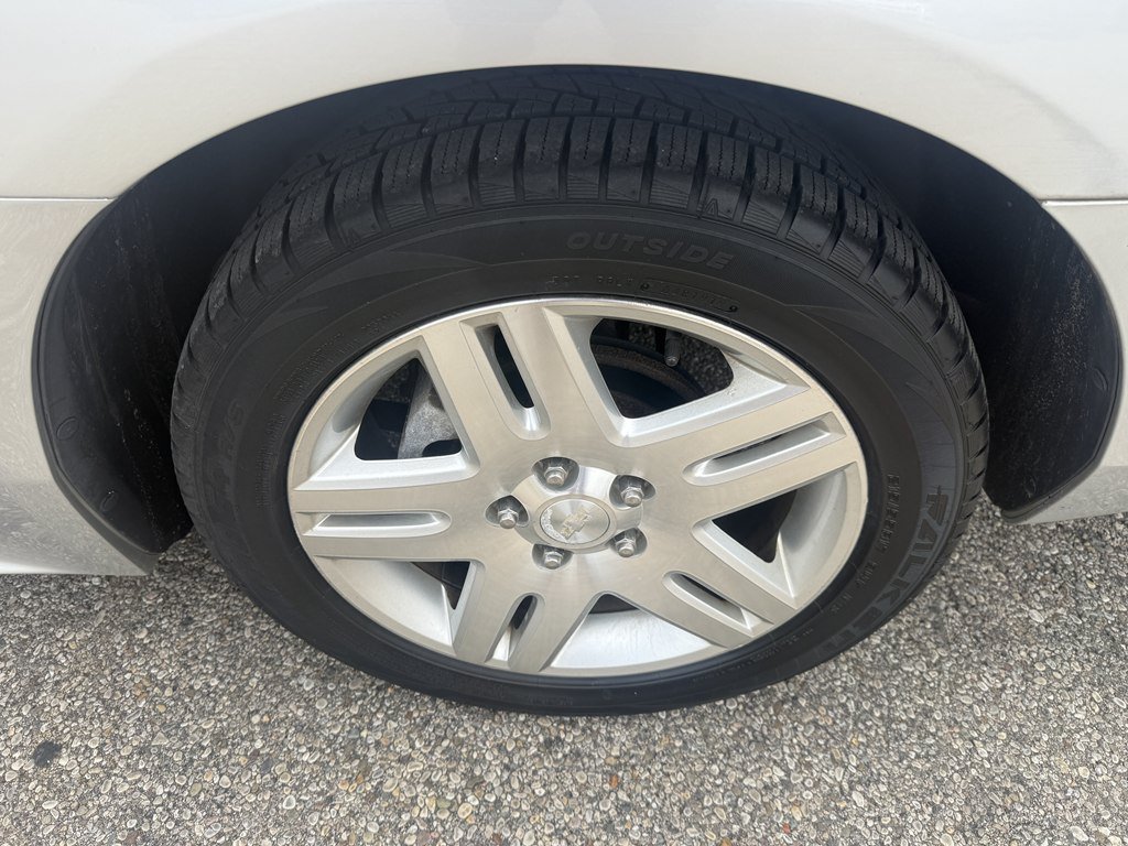 Used 2012 Chevrolet Impala LT FWD image 9