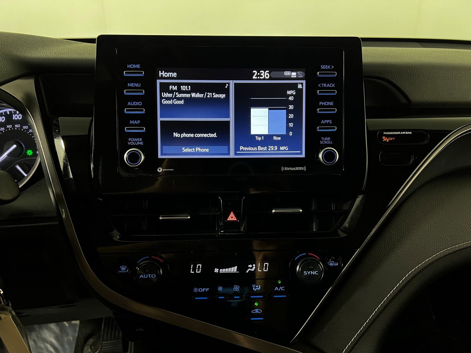 Certified 2024 Toyota Camry SE FWD image 18