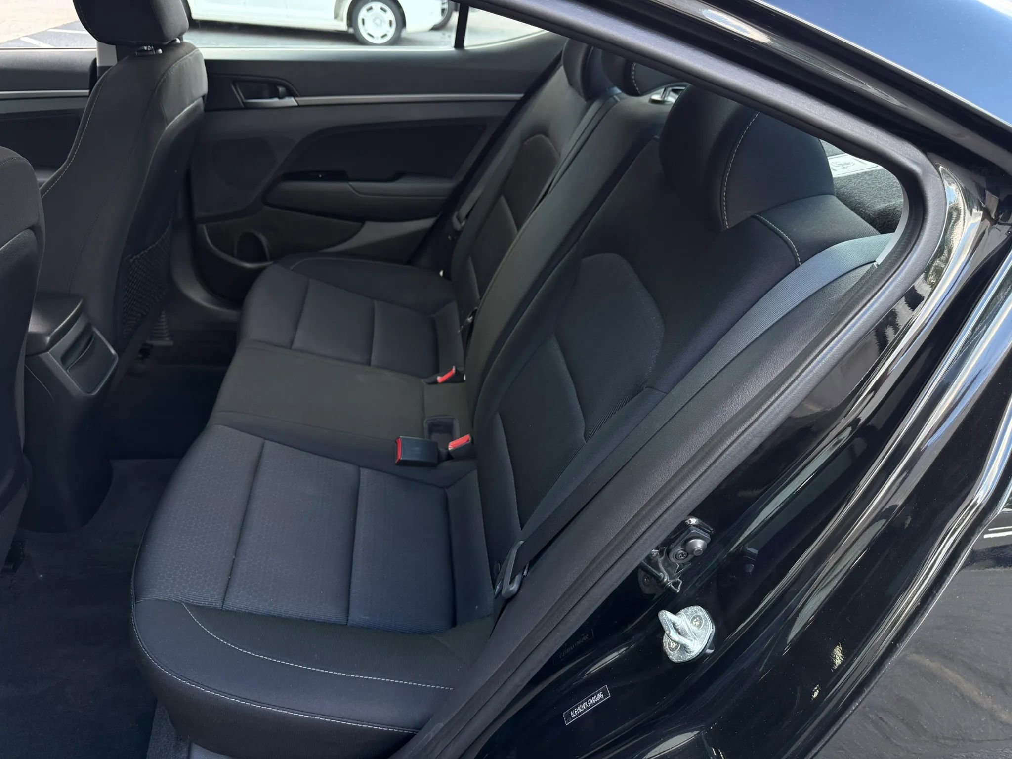 Used 2018 Hyundai Elantra Value Edition FWD image 22