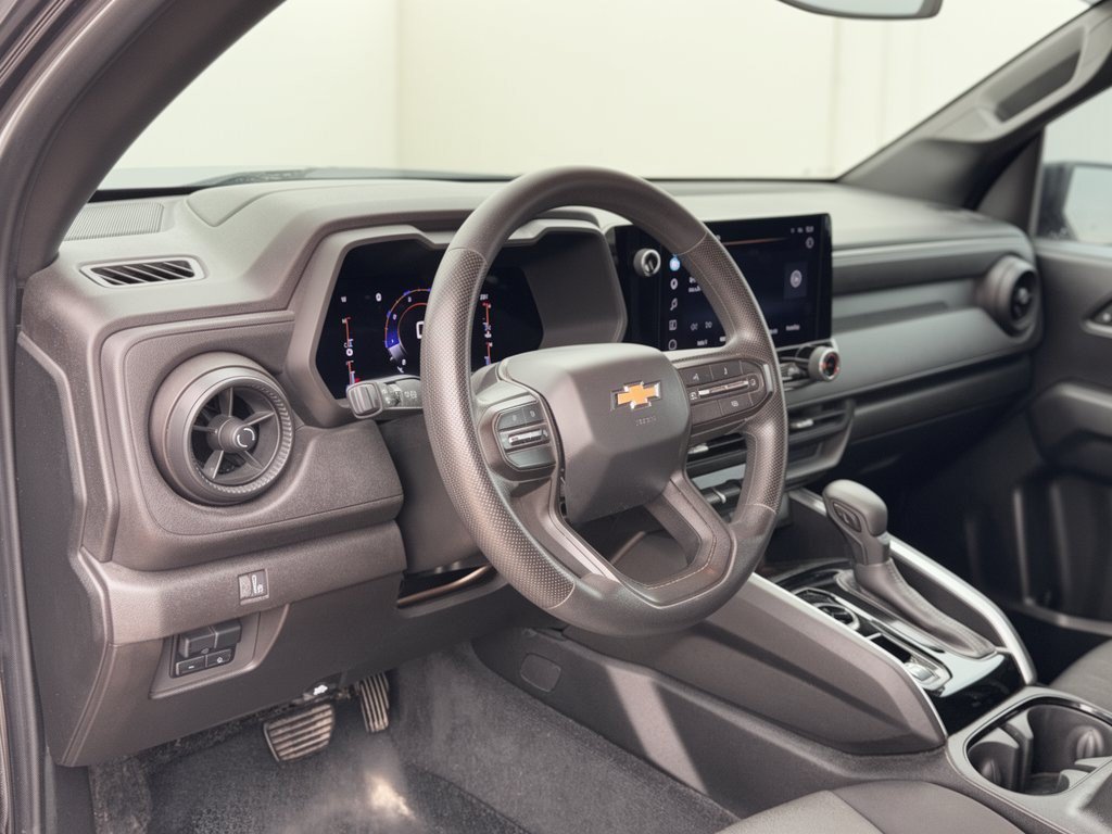 Certified 2023 Chevrolet Colorado W/T w/ WT Convenience Package II AWD/4WD image 4