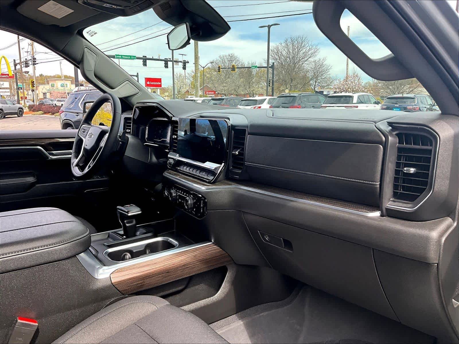Used 2023 Chevrolet Silverado 1500 RST AWD/4WD image 21