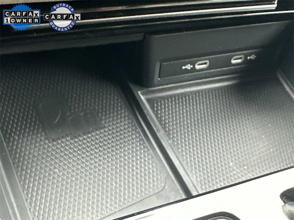 Used 2024 Volkswagen Atlas SE w/ Black Wheel Package image 27