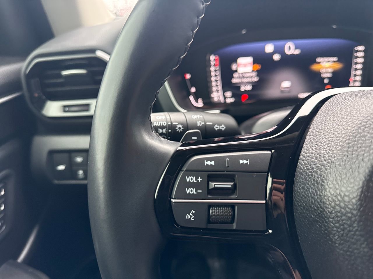 Used 2023 Honda Pilot Elite image 31