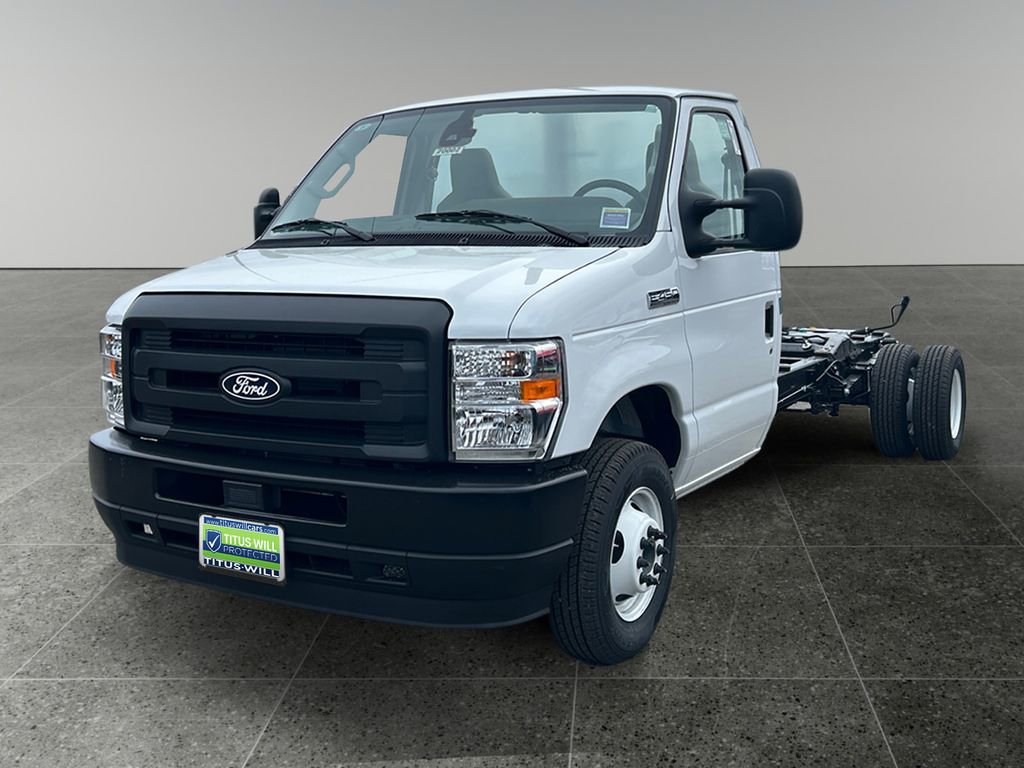 New 2027 Ford E-450 and Econoline 450 Super Duty RWD image 2