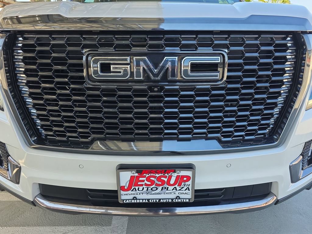 Used 2024 GMC Yukon Denali Ultimate image 32