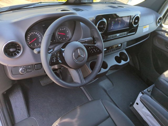 Used 2026 Mercedes-Benz Sprinter 2500 image 15