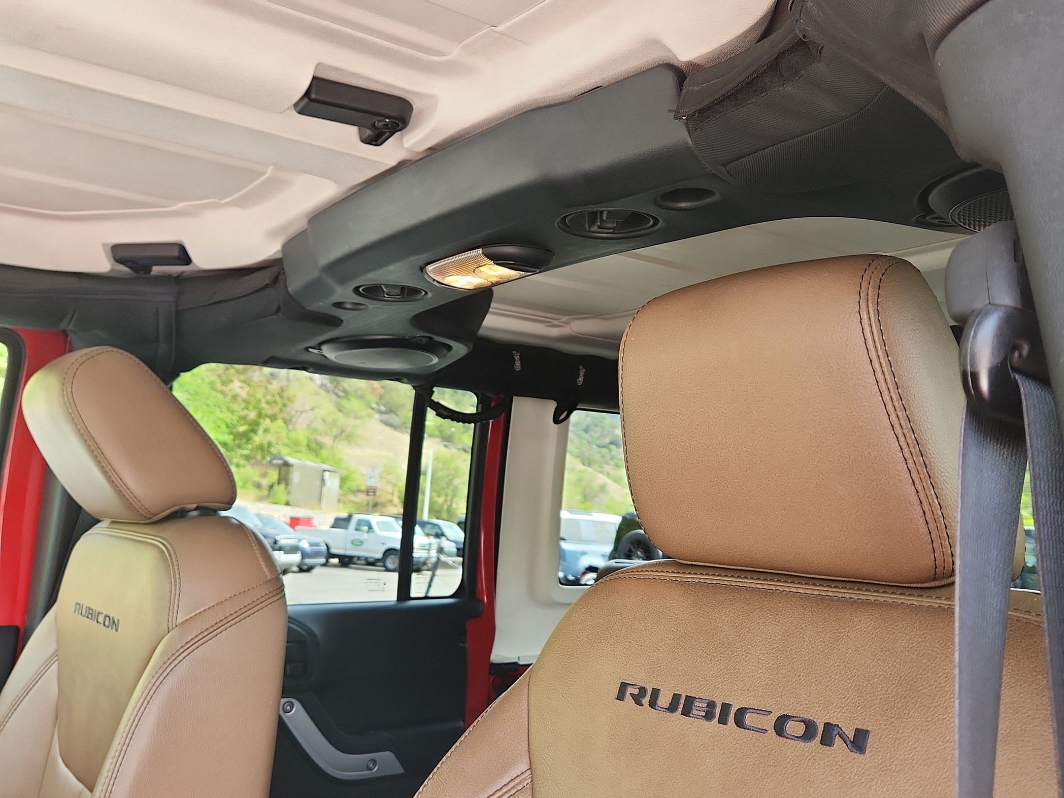 Used 2014 Jeep Wrangler Unlimited Rubicon w/ Max Tow Package AWD/4WD image 25