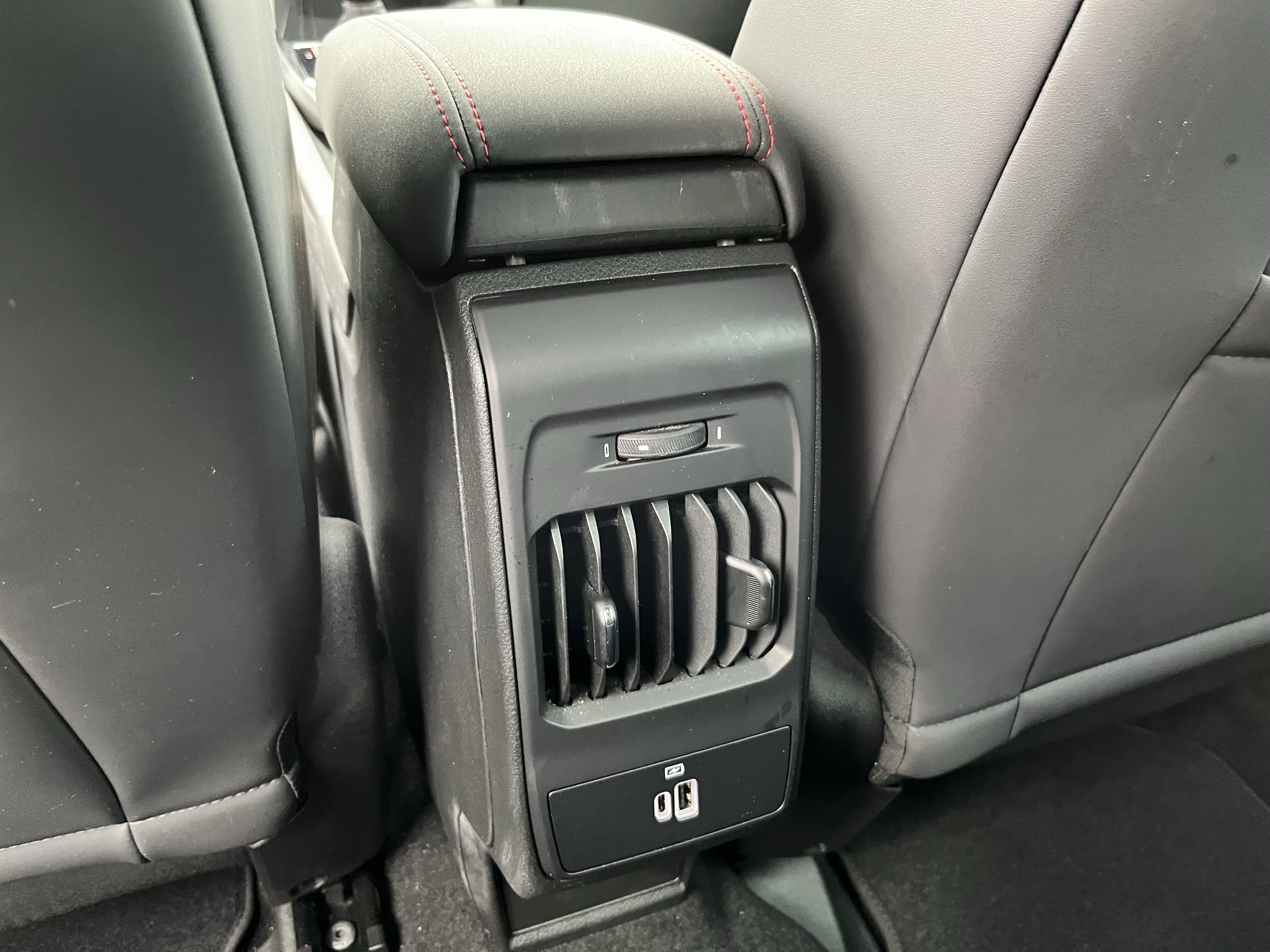 Used 2024 Dodge Hornet R/T image 15