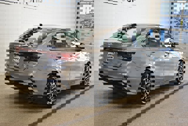 Used 2024 Kia Forte LXS image 4