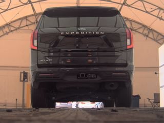 Used 2025 Ford Expedition Active RWD image 12
