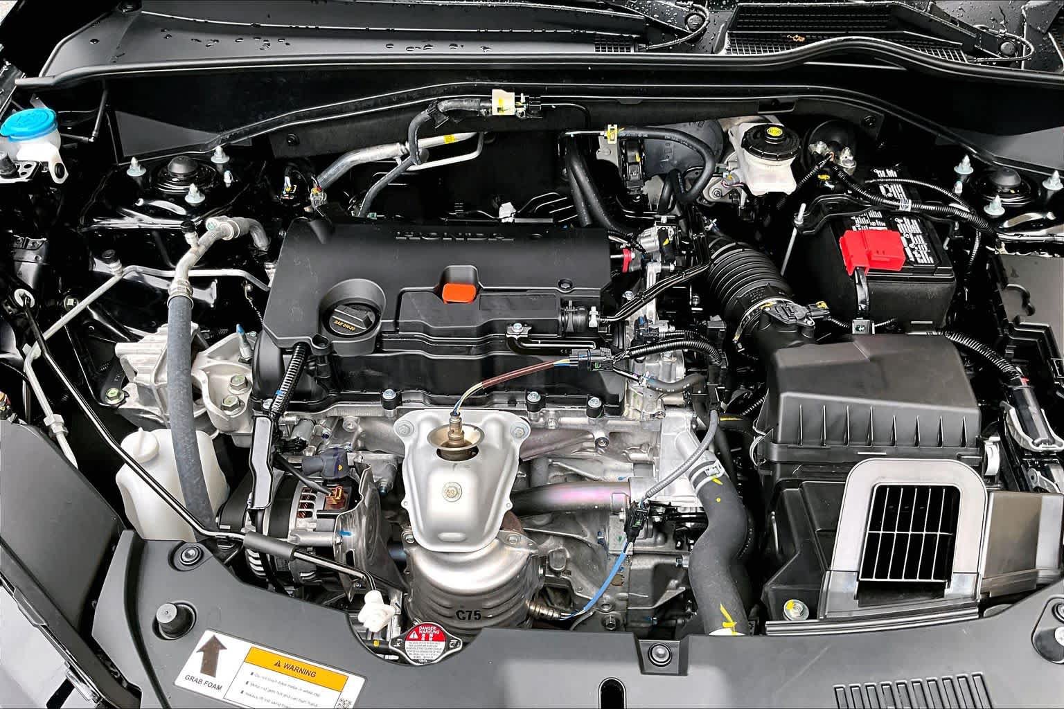 Used 2025 Honda HR-V Sport image 32