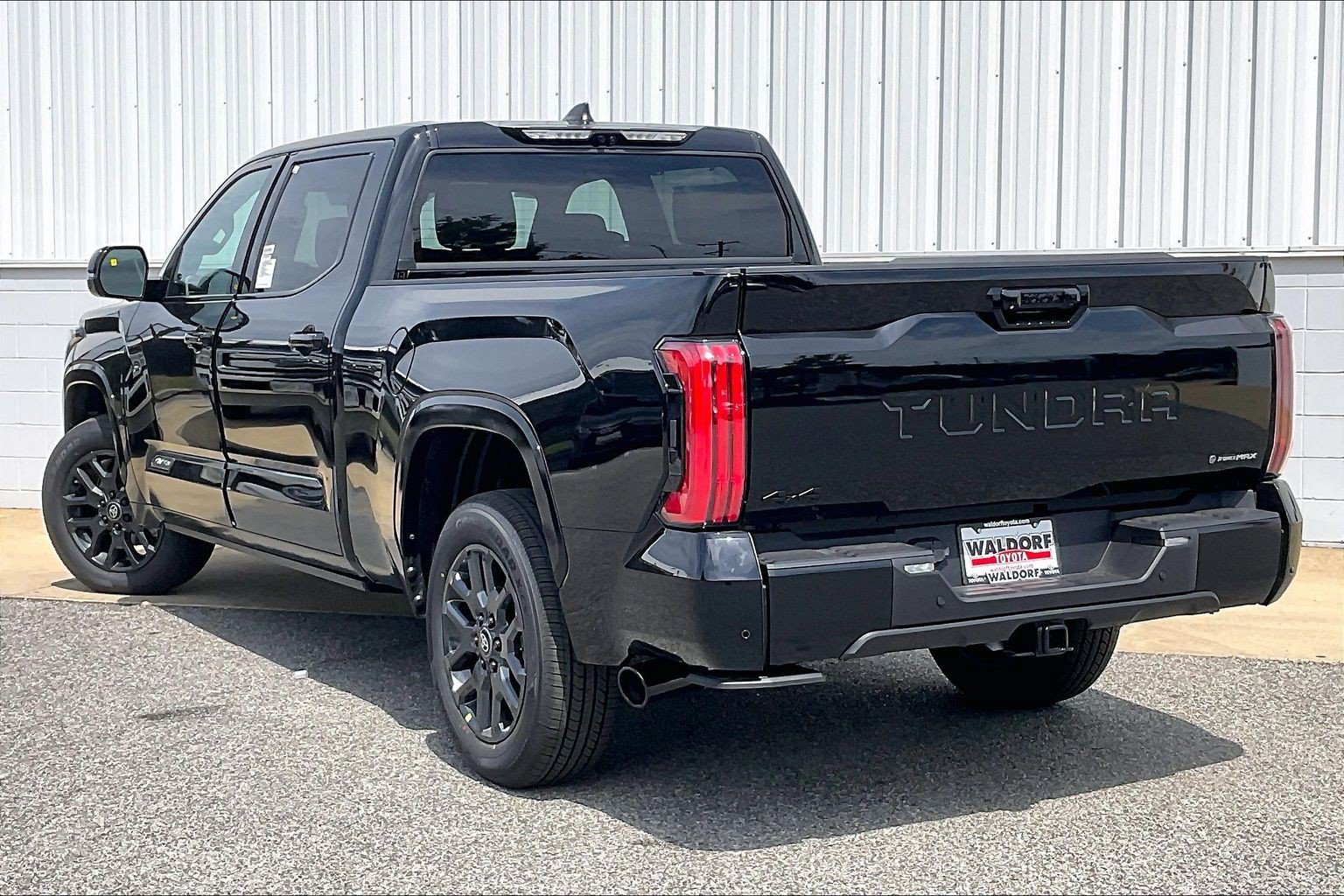 New 2026 Toyota Tundra Platinum AWD/4WD image 3