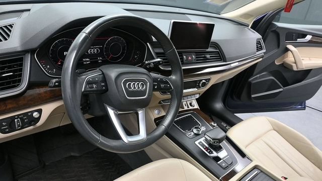 Used 2020 Audi Q5 Prestige w/ Prestige Package AWD/4WD image 18