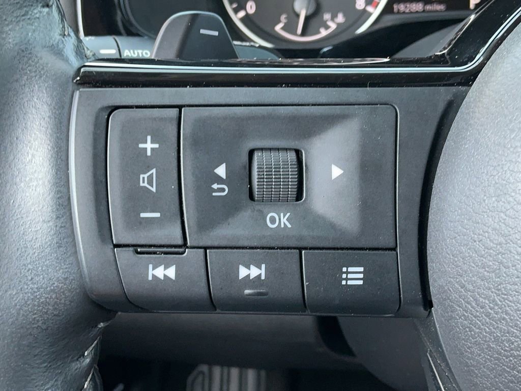 Used 2024 Nissan Pathfinder SL image 27