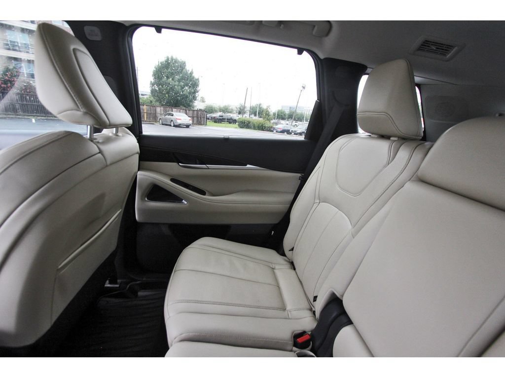 Used 2023 INFINITI QX60 Sensory w/ Vision Package AWD/4WD image 12