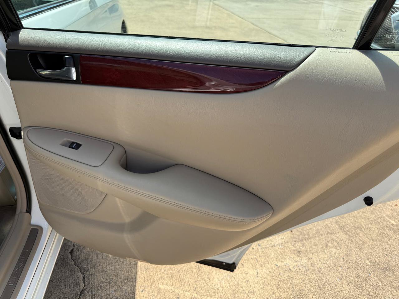 Used 2003 Lexus ES 330 FWD image 23