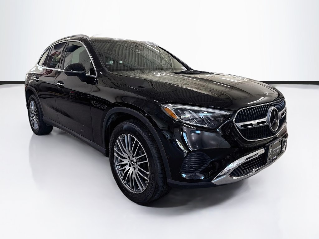 Certified 2026 Mercedes-Benz GLC 300 4MATIC image 3