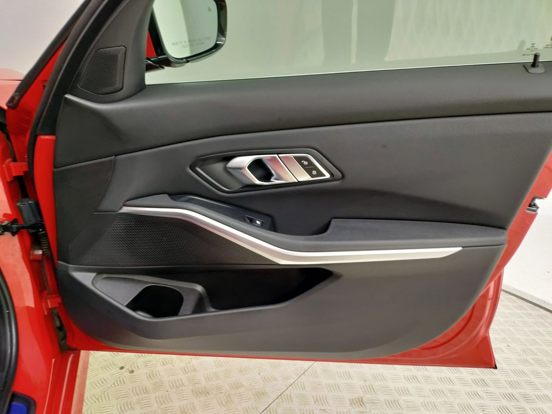 Used 2020 BMW 330i Sedan w/ Driving Assistance Package image 31