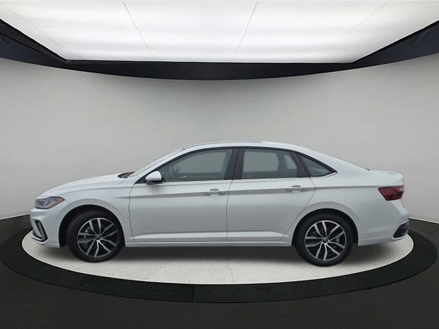 New 2026 Volkswagen Jetta SE image 4