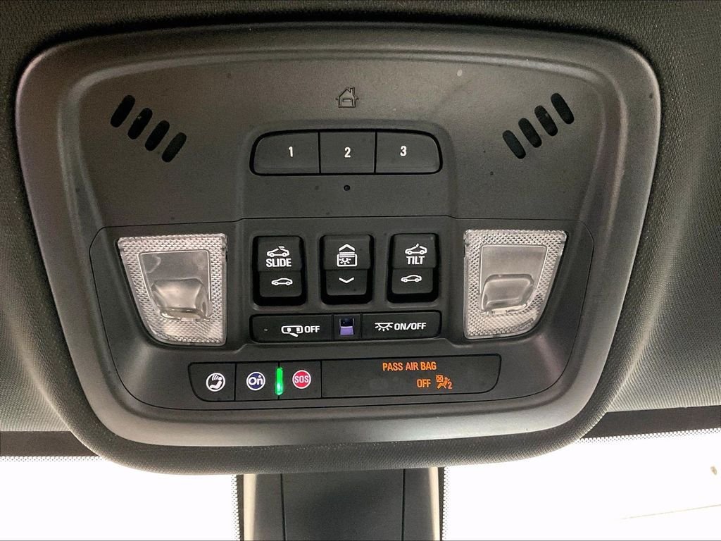 Used 2023 Chevrolet Traverse RS AWD/4WD image 27