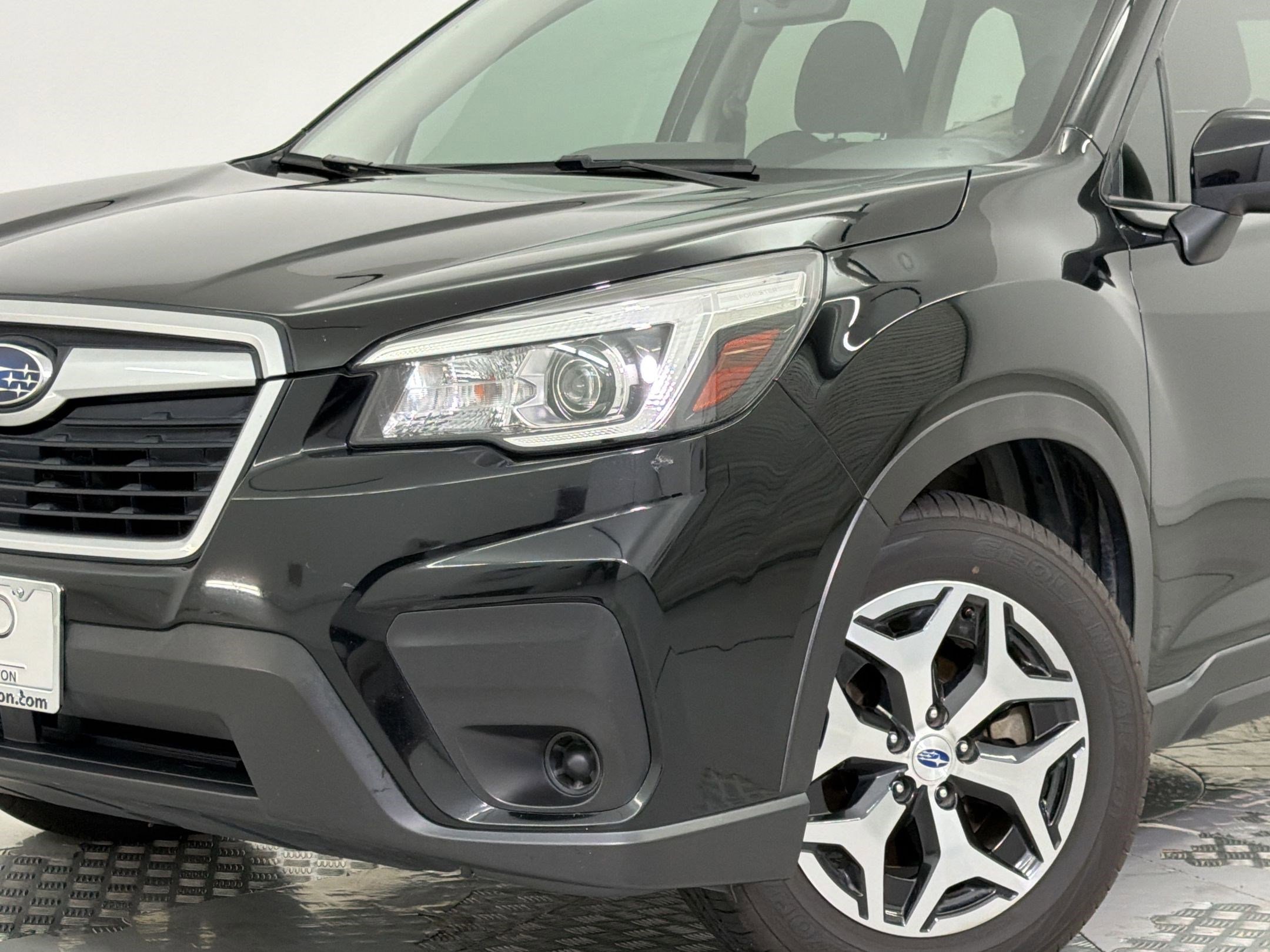 Used 2019 Subaru Forester Premium AWD/4WD image 19