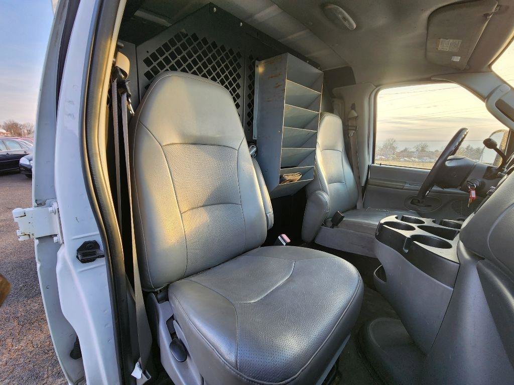 Used 2007 Ford E-250 and Econoline 250 RWD image 14