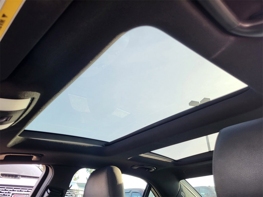 Used 2012 Mercedes-Benz E 550 4MATIC Sedan image 32