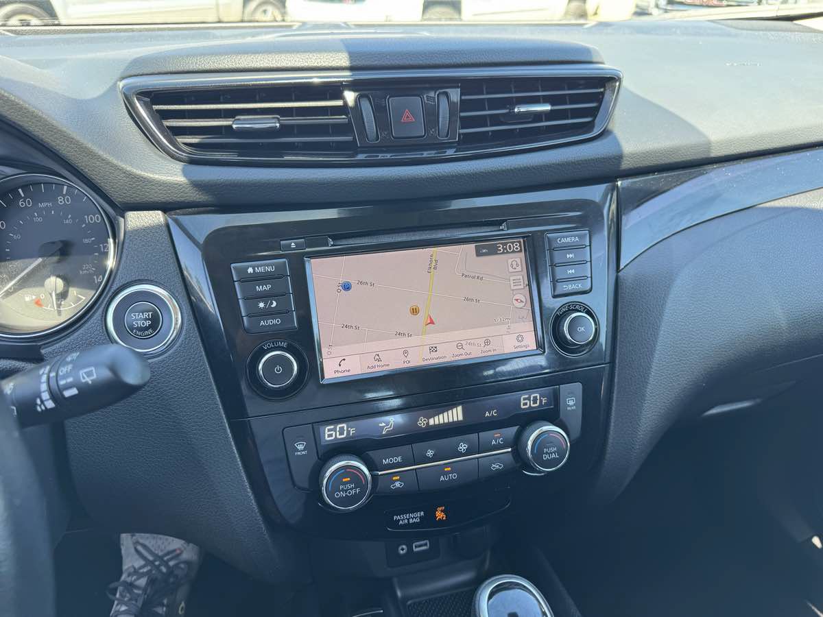 Used 2022 Nissan Rogue Sport SL w/ Premium Package AWD/4WD image 28