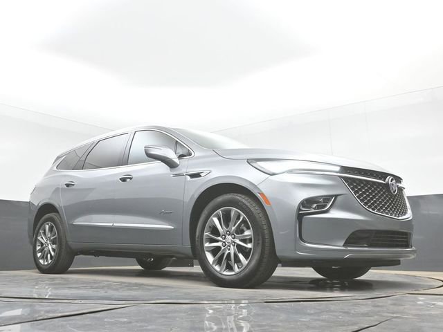 Used 2024 Buick Enclave Avenir w/ Avenir Technology Package AWD/4WD image 43