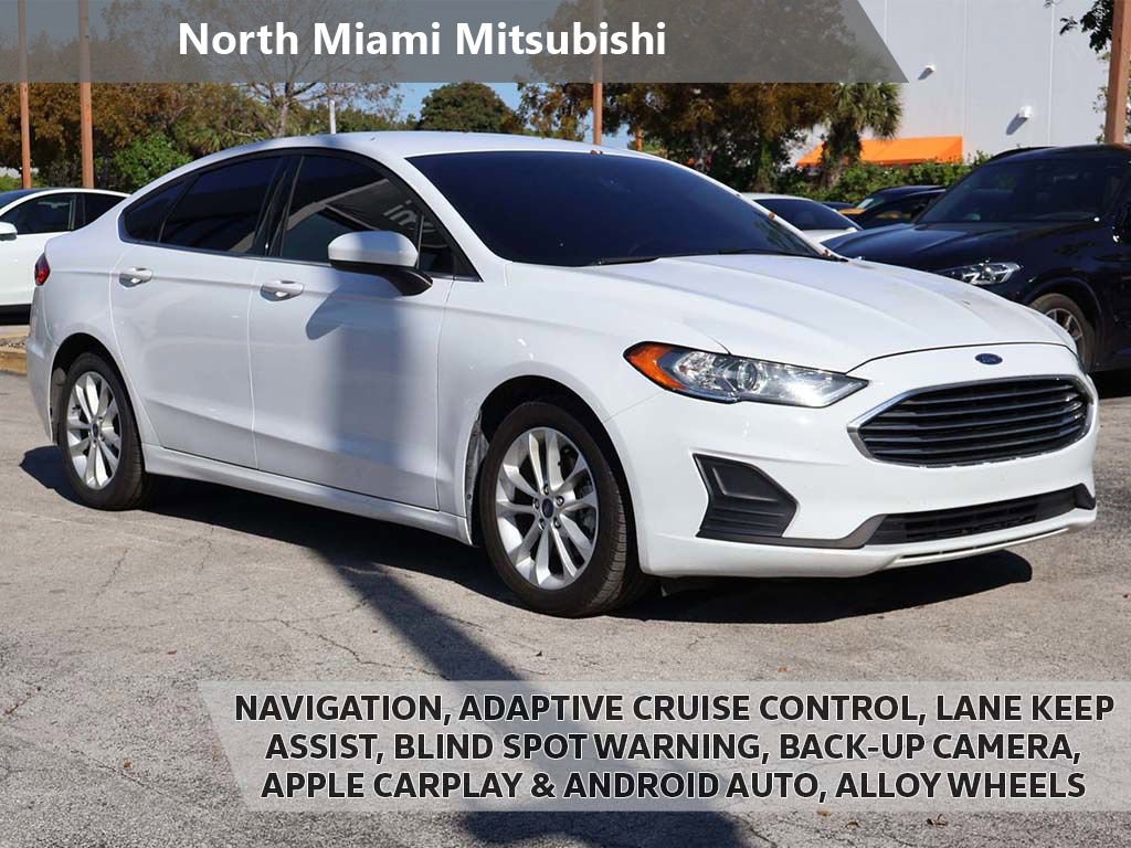 Used 2020 Ford Fusion SE image 1