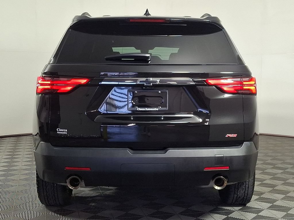 Used 2023 Chevrolet Traverse RS w/ LPO, Floor Liner Package AWD/4WD image 8